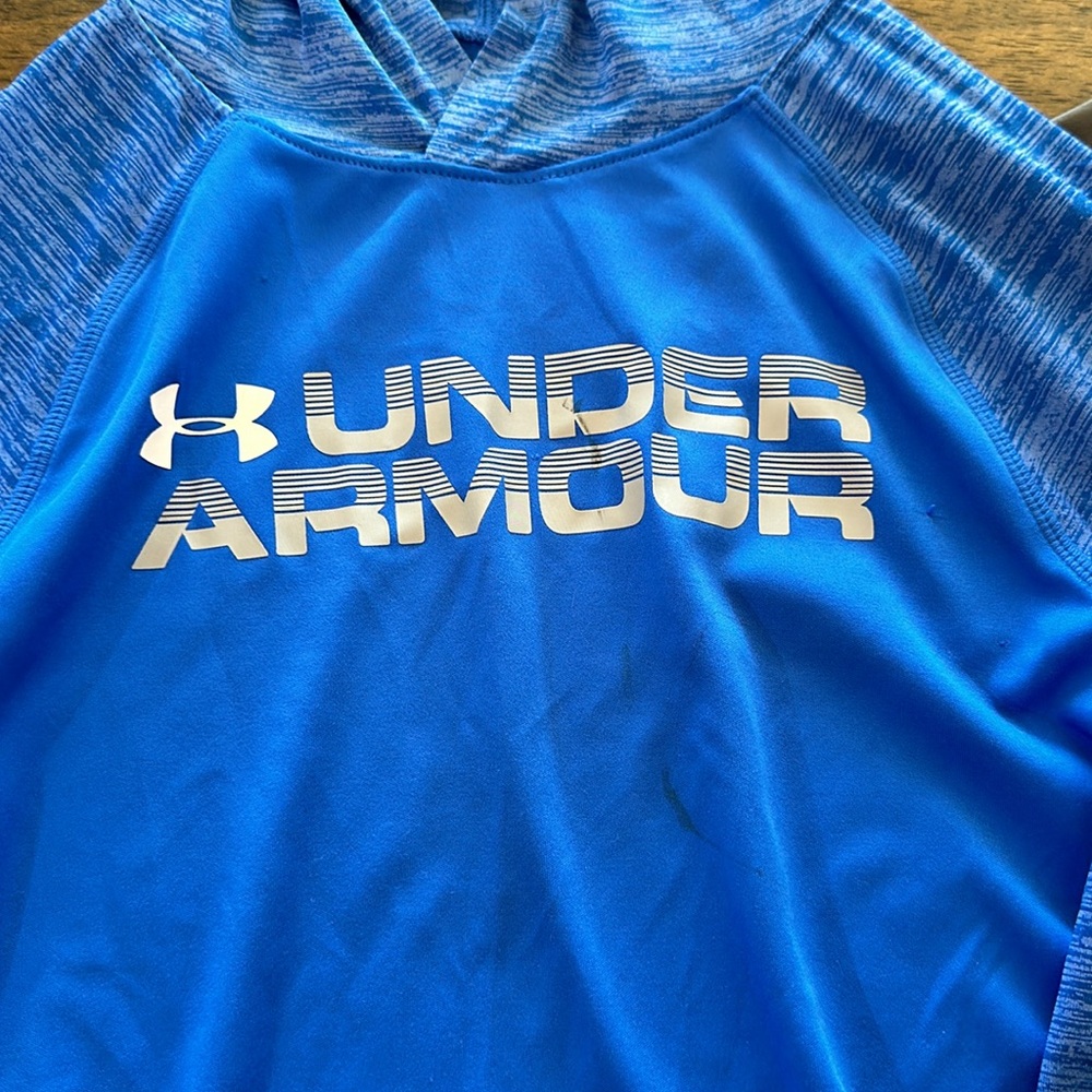 Under Armour - Picture 2 of 2